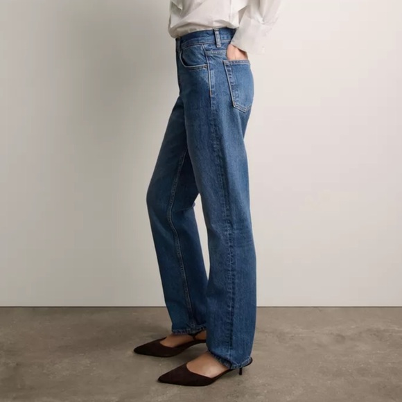 Zara Denim - NEW Zara Straight Cut Mid Rise Denim Jeans